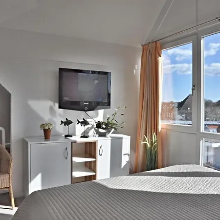 Strandhotel 38 Appartement *