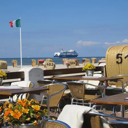 Strandhotel 38 Appartement *